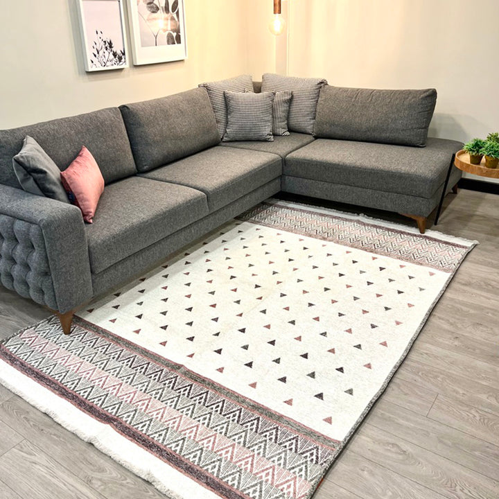 Tapis tissé lavable triangulaire mauve blanc cassé