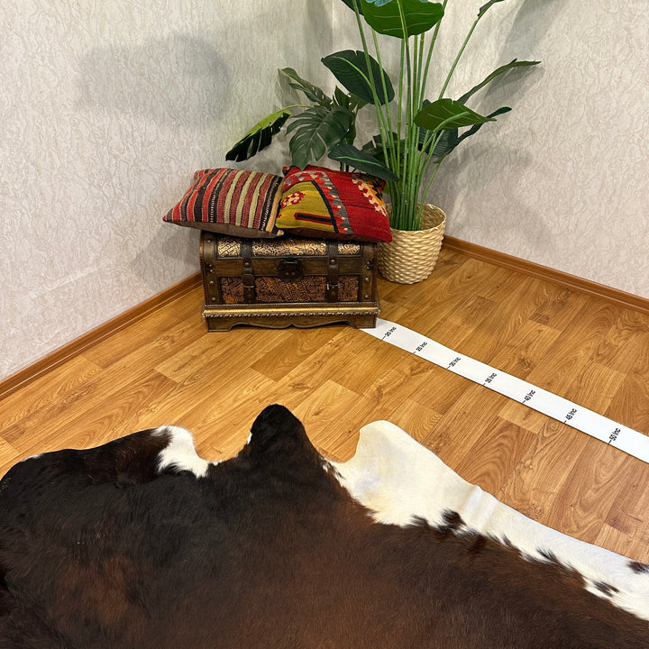 Tapis en cuir de vache véritable noir, marron et blanc 85 x 95