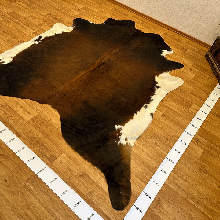 Tapis en cuir de vache véritable noir, marron et blanc 85 x 95