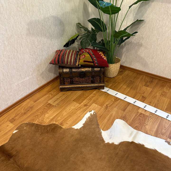 Tapis en cuir de vache véritable marron clair et blanc 90x90