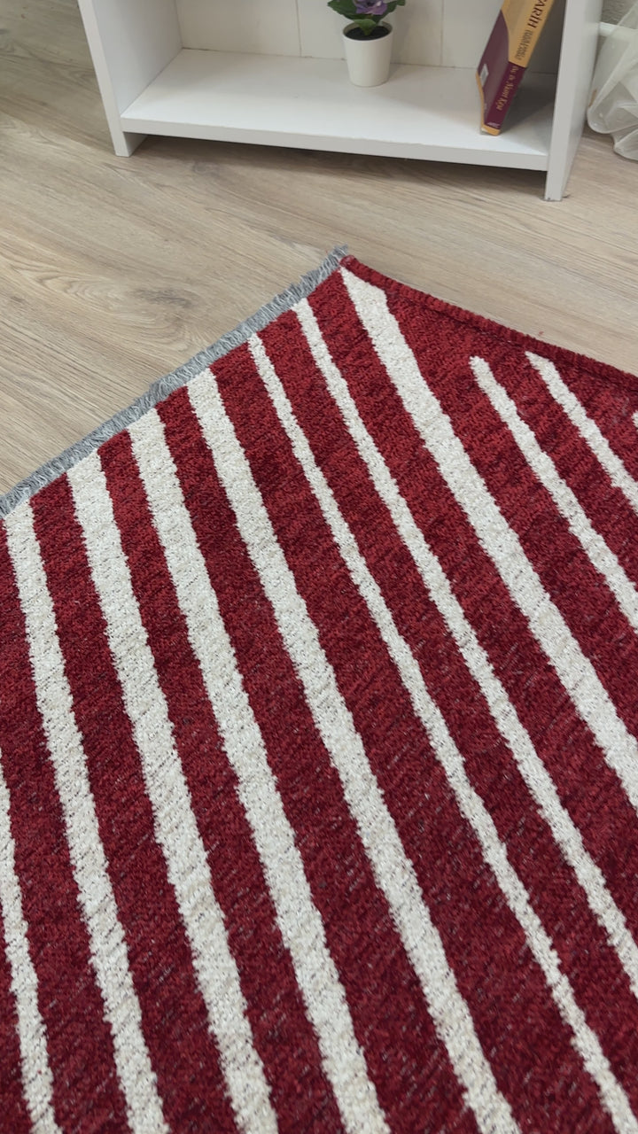 Tapis tissés lavables géométriques rouges, bordeaux et crème