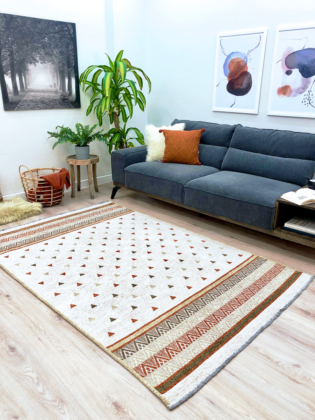 Triangle Gray Off White Area Rugs