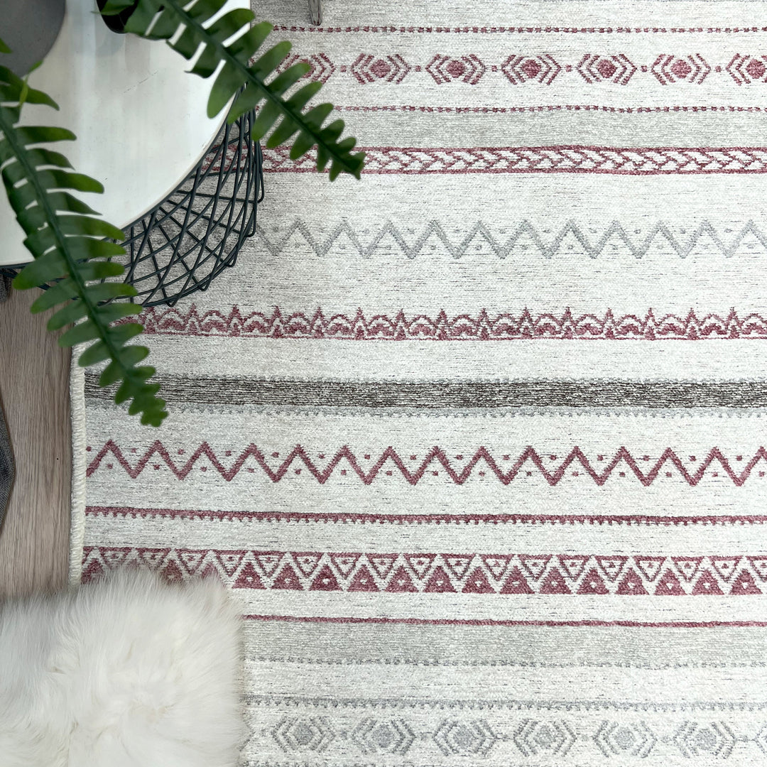 Eclectic Mauve Off White Washable Area Rugs