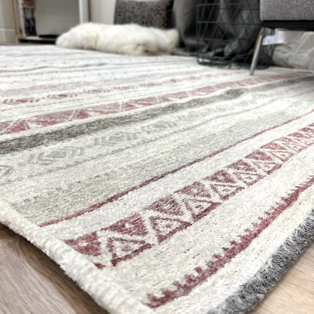 Eclectic Mauve Off White Washable Area Rugs