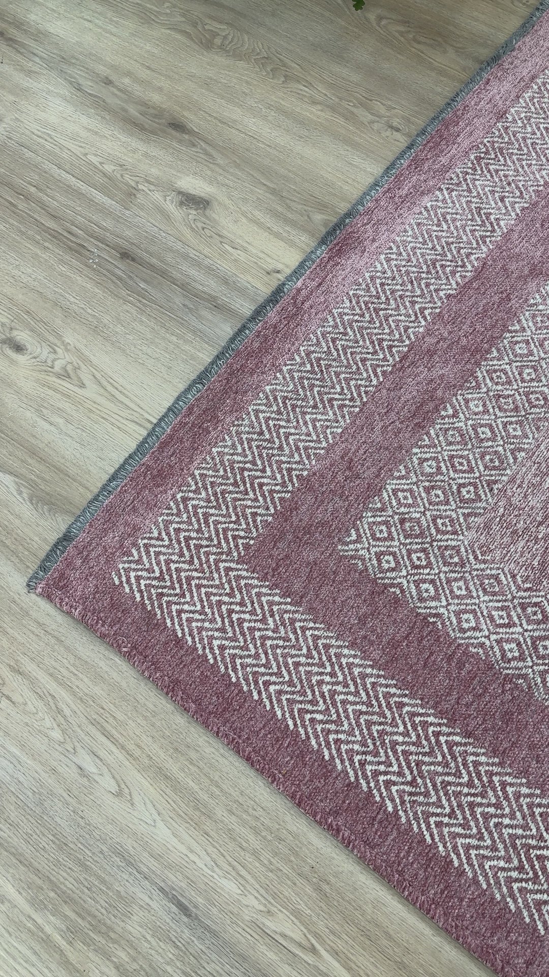 Scandinavian Mauve Washable Area Rugs